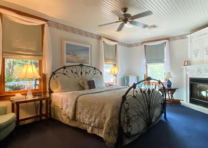 Palmer House Inn